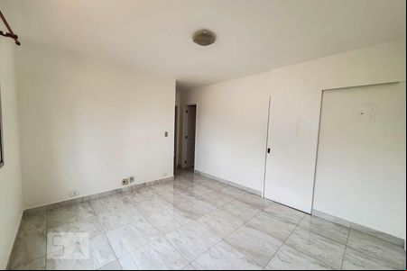 Sala de Estar de casa para alugar com 2 quartos, 53m² em Vila Mariana, São Paulo
