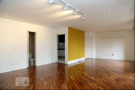 Sala de apartamento à venda com 3 quartos, 127m² em Vila Suzana, São Paulo