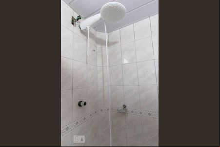 Banheiro Social de apartamento para alugar com 3 quartos, 84m² em Novo Mundo, Curitiba