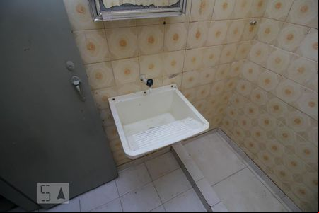 Banheiro Social de kitnet/studio à venda com 1 quarto, 18m² em Centro, Rio de Janeiro