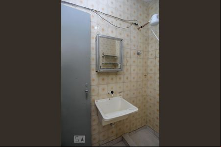 Banheiro Social de kitnet/studio à venda com 1 quarto, 18m² em Centro, Rio de Janeiro