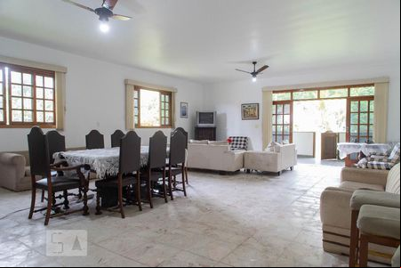 Sala de casa para alugar com 4 quartos, 409m² em Recreio dos Bandeirantes, Rio de Janeiro