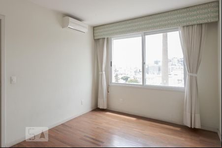 Quarto 2 de apartamento à venda com 3 quartos, 230m² em Floresta, Porto Alegre
