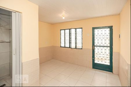Sala de casa para alugar com 2 quartos, 50m² em Encantado, Rio de Janeiro