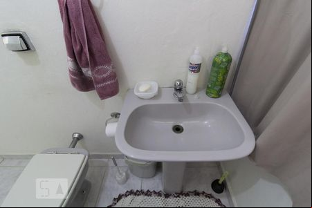Lavabo de casa para alugar com 3 quartos, 214m² em Jardim Pacaembu, Sorocaba
