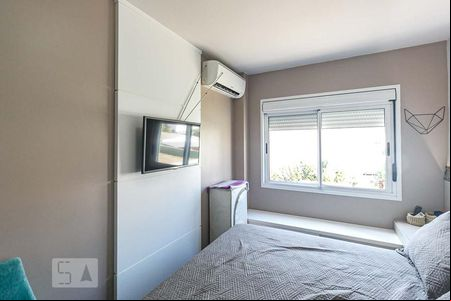 Quarto 2 de apartamento para alugar com 2 quartos, 51m² em Rio Branco, Porto Alegre