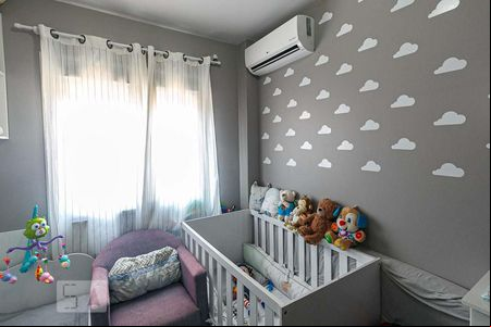 Quarto 1 de apartamento para alugar com 2 quartos, 51m² em Rio Branco, Porto Alegre