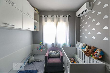 Quarto 1 de apartamento para alugar com 2 quartos, 51m² em Rio Branco, Porto Alegre