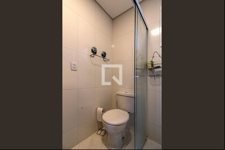 banheiro social de apartamento para alugar com 1 quarto, 35m² em Vila Natália, São Paulo