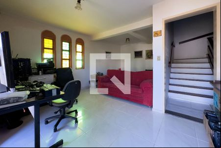 Sala de casa à venda com 6 quartos, 236m² em São José, Porto Alegre