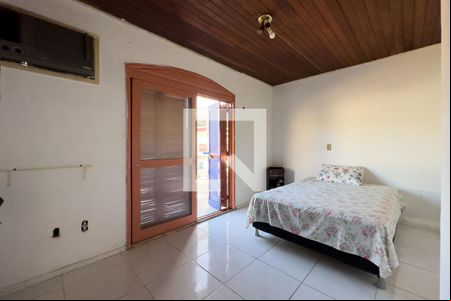 Quarto 2 de casa à venda com 6 quartos, 236m² em São José, Porto Alegre