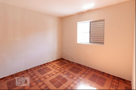 Quarto 2 de casa para alugar com 2 quartos, 110m² em Jardim Dabril, São Paulo