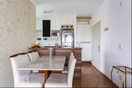 Sala de apartamento para alugar com 2 quartos, 51m² em Umuarama, Osasco