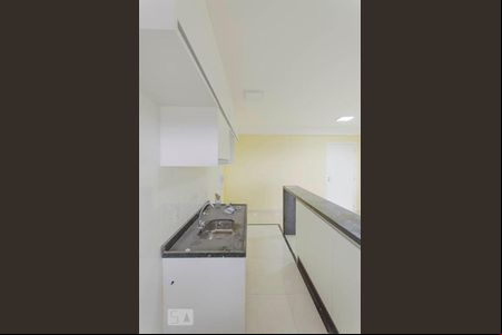Cozinha de apartamento à venda com 2 quartos, 56m² em Jardim Matarazzo, São Paulo