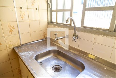 Cozinha / Sala - Pia de casa à venda com 2 quartos, 32m² em Vila Parque Jabaquara, São Paulo
