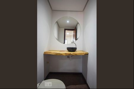 Lavabo de apartamento para alugar com 4 quartos, 170m² em Vila Suzana, São Paulo