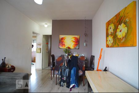 Sala de apartamento para alugar com 2 quartos, 61m² em Jardim Itu, Porto Alegre