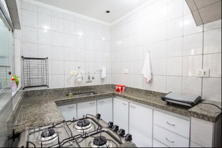 Cozinha de casa para alugar com 2 quartos, 188m² em Santo Antônio, Osasco