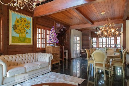 Sala de casa de condomínio para alugar com 3 quartos, 1000m² em Vargem Pequena, Rio de Janeiro