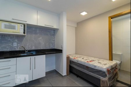 Sala e Cozinha de casa para alugar com 1 quarto, 25m² em Chora Menino, São Paulo
