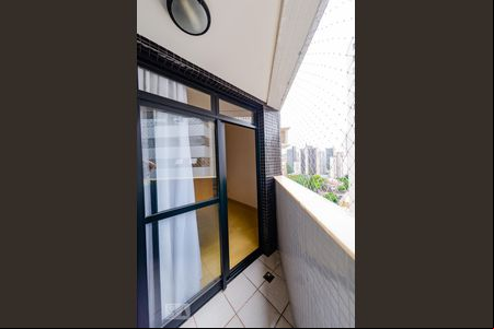 Varanda de apartamento para alugar com 1 quarto, 45m² em Funcionários, Belo Horizonte