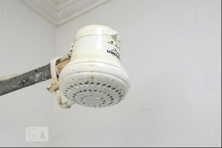 Banheiro Social de apartamento para alugar com 1 quarto, 52m² em Guilhermina, Praia Grande