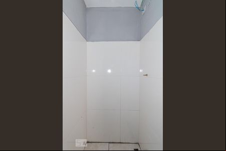 Banheiro de kitnet/studio à venda com 1 quarto, 20m² em Vila Guilherme, São Paulo