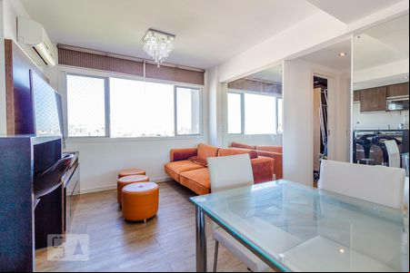 Sala de apartamento para alugar com 2 quartos, 70m² em Azenha, Porto Alegre