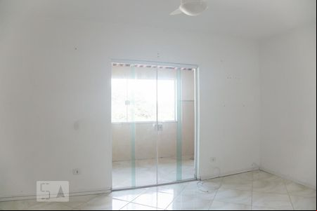 Quarto 1 de casa para alugar com 2 quartos, 100m² em Vila Carmosina, São Paulo
