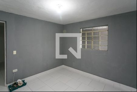 quarto de casa para alugar com 1 quarto, 40m² em Parque Pinheiros, Taboão da Serra