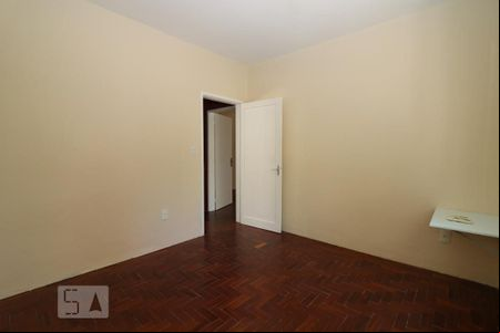 Quarto 1 de casa para alugar com 2 quartos, 135m² em Petrópolis, Porto Alegre