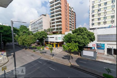 Vista da Sala de apartamento para alugar com 3 quartos, 84m² em Tijuca, Rio de Janeiro