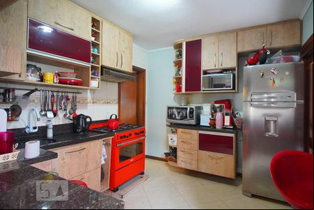 Cozinha de casa de condomínio à venda com 3 quartos, 159m² em Protásio Alves, Porto Alegre