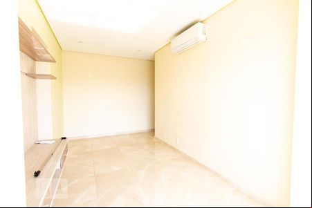 Sala de apartamento para alugar com 2 quartos, 54m² em Umuarama, Osasco