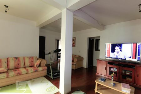 Sala de casa à venda com 3 quartos, 300m² em Farrapos, Porto Alegre