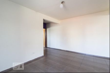 Sala de casa para alugar com 2 quartos, 90m² em Jardim Santa Marina, Sorocaba