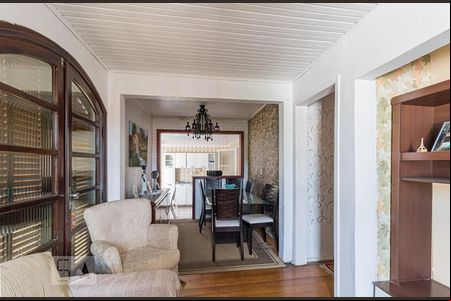 Sala de casa à venda com 2 quartos, 74m² em Jardim Carvalho, Porto Alegre