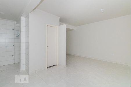 Quarto e Cozinha de apartamento para alugar com 1 quarto, 31m² em Vila Gustavo, São Paulo