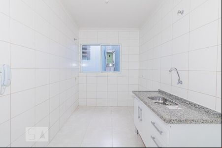 Sala e Cozinha de apartamento para alugar com 1 quarto, 31m² em Vila Gustavo, São Paulo