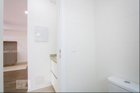 Banheiro de kitnet/studio à venda com 1 quarto, 42m² em Campestre, Santo André