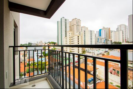 Varanda da sala de kitnet/studio à venda com 1 quarto, 42m² em Campestre, Santo André