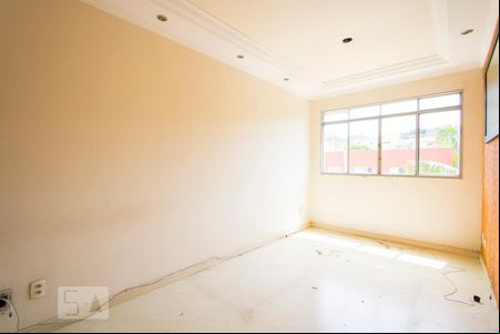 Sala de apartamento para alugar com 2 quartos, 68m² em Vila Lutécia, Santo André