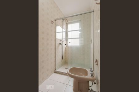 Banheiro da Suíte de apartamento para alugar com 3 quartos, 150m² em Moinhos de Vento, Porto Alegre