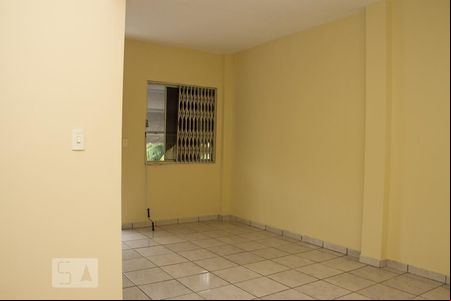 Sala de apartamento para alugar com 3 quartos, 76m² em Quintino Bocaiuva, Rio de Janeiro