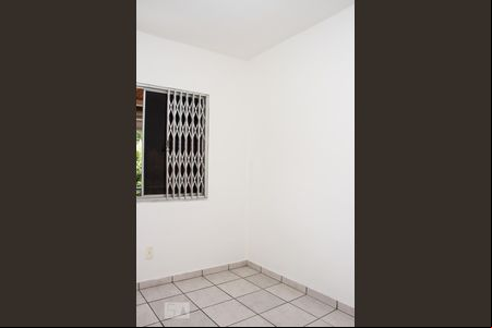 Quarto 01 de apartamento para alugar com 3 quartos, 76m² em Quintino Bocaiuva, Rio de Janeiro