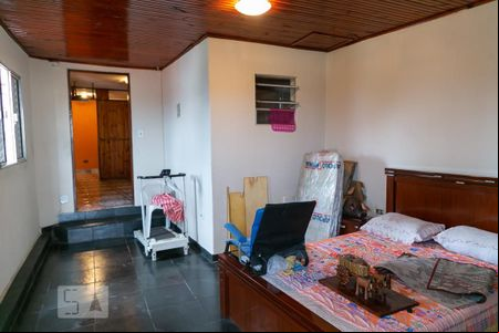 Quarto 1 de casa para alugar com 2 quartos, 220m² em Jardim Terezopolis, Guarulhos