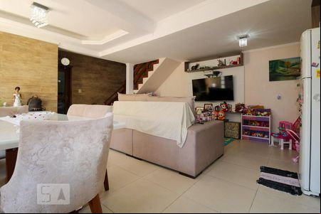 Sala/Cozinha de casa à venda com 3 quartos, 130m² em Rio Branco, Canoas