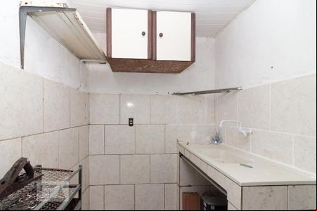 Cozinha de kitnet/studio para alugar com 1 quarto, 15m² em Madureira, Rio de Janeiro