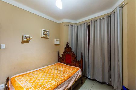 Quarto de casa para alugar com 13 quartos, 700m² em São Domingos, Niterói