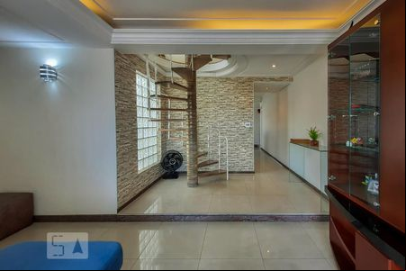 Sala de casa à venda com 3 quartos, 250m² em Taboão, Diadema